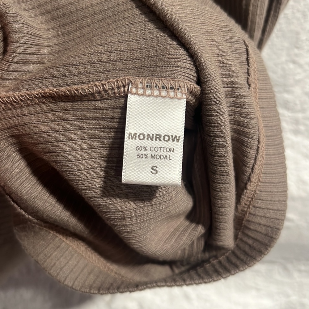 MONROW Ribbed Tee - Picture 4 of 8